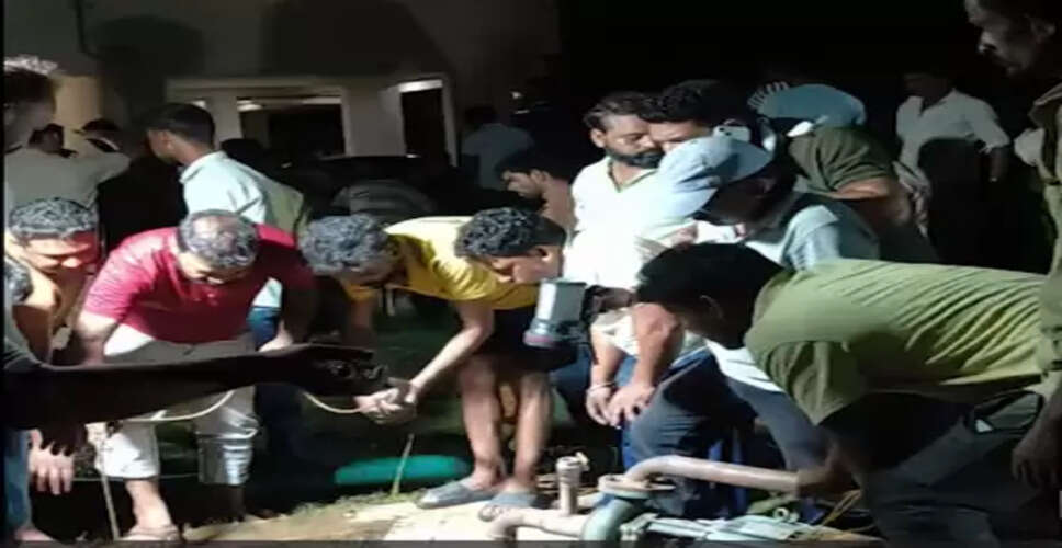 मध्य प्रदेश: शिवपुरी में 13 साल की उत्सवी सीवर में गिरी , मिला शव