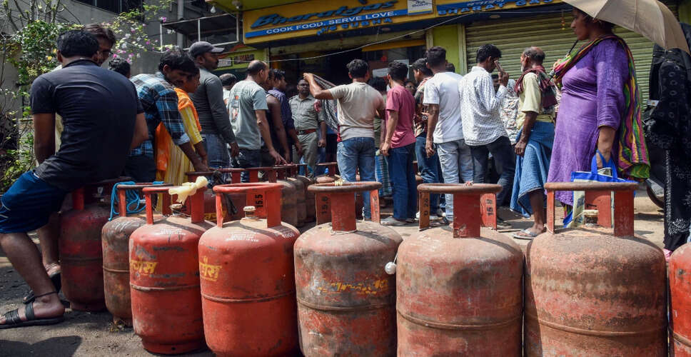 भारत में LPG की उपलब्धता को लेकर सरकार ने दी आश्वासन