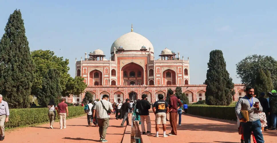 दिल्ली में गर्मी से मिली राहत, तापमान में गिरावट