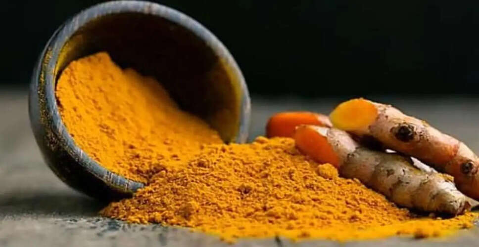 हल्दी की शुद्धता की जांच कैसे करें: आसान तरीके और संकेत