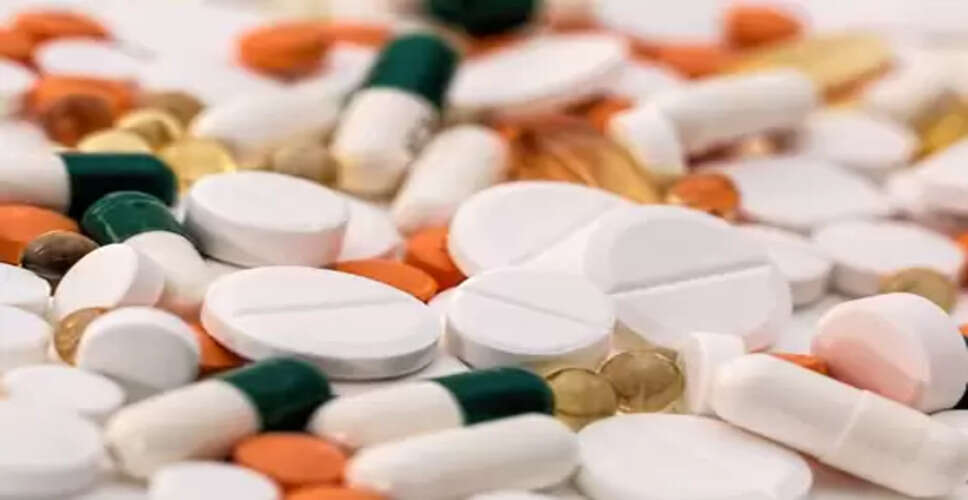 भारत में पेरासिटामोल दवा पर नहीं है बैन: अनुप्रिया पटेल