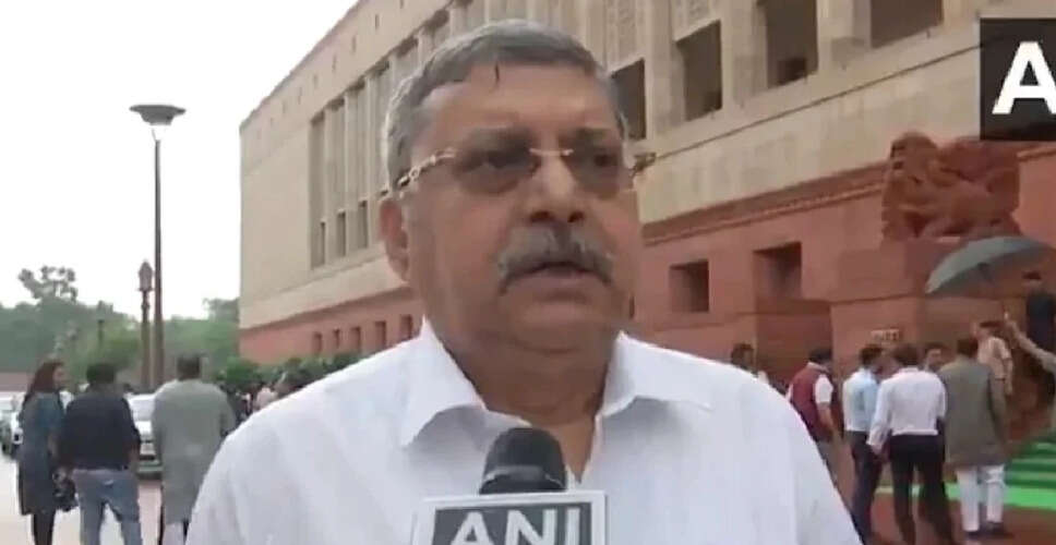 तृणमूल कांग्रेस सांसद ने चुनाव आयोग पर भाजपा का पक्ष लेने का आरोप लगाया