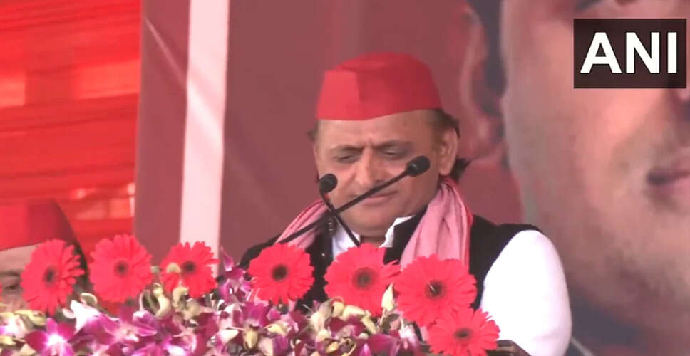 अखिलेश यादव ने बिहार चुनाव में राजद को समर्थन देने की घोषणा की