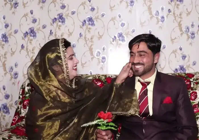 डॉक्टर ने चायवाले से की शादी, प्यार की अनोखी कहानी