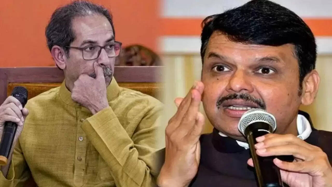 बीएमसी चुनाव में बीजेपी और यूबीटी के बीच होर्डिंग युद्ध तेज