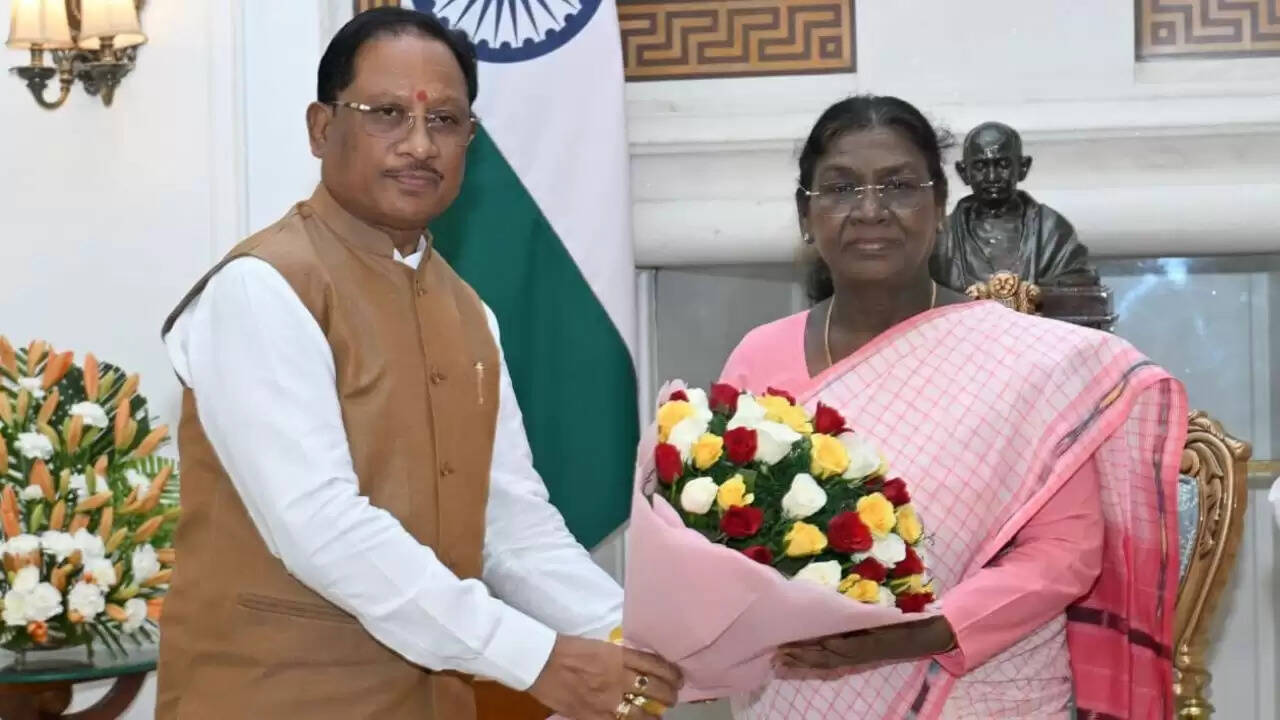 छत्तीसगढ़ के मुख्यमंत्री ने राष्ट्रपति से की मुलाकात, रजत जयंती का दिया आमंत्रण