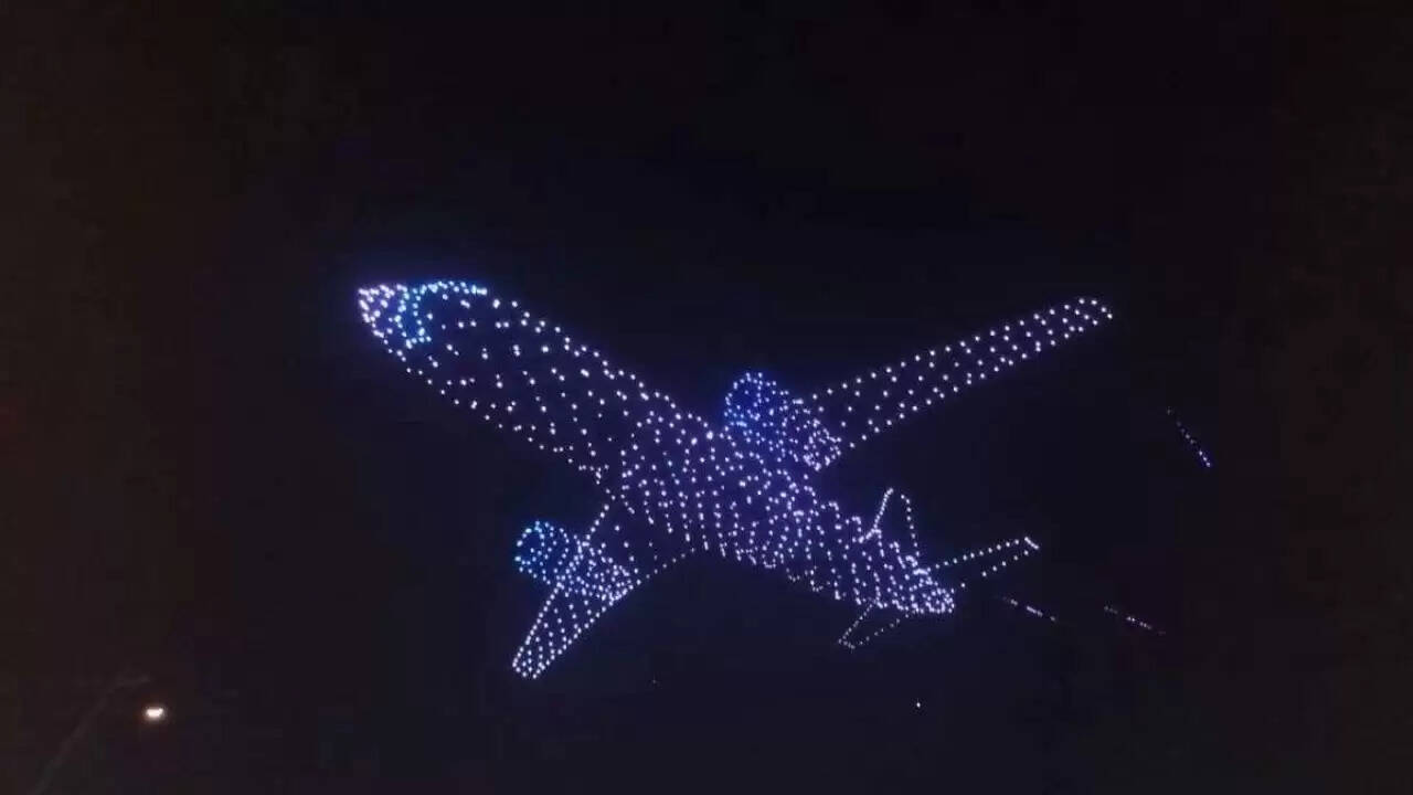 नवी मुंबई इंटरनेशनल एयरपोर्ट का कमर्शियल संचालन शुरू, पहली उड़ान भरी