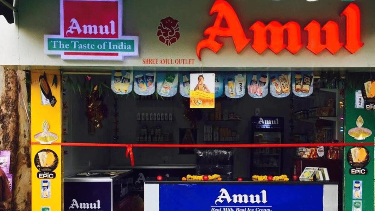 Amul ने 700 से अधिक उत्पादों की कीमतों में की कटौती, ग्राहकों को मिलेगा लाभ
