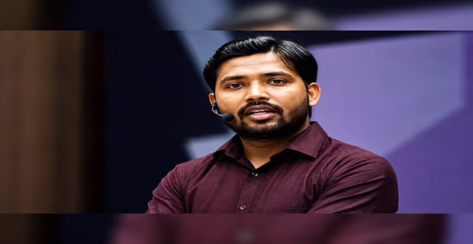 Khan Sir: शिक्षा के क्षेत्र में बदलती छवि और छात्रों के बीच निरंतर लोकप्रियता