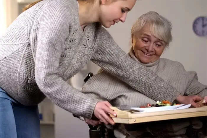 शंघाई में 2 करोड़ रुपये की सैलरी वाली अनोखी नौकरी का प्रस्ताव