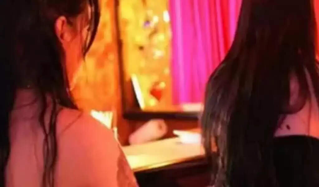 मुजफ्फरपुर में देह व्यापार रैकेट का भंडाफोड़, युवतियों को किया गया मुक्त