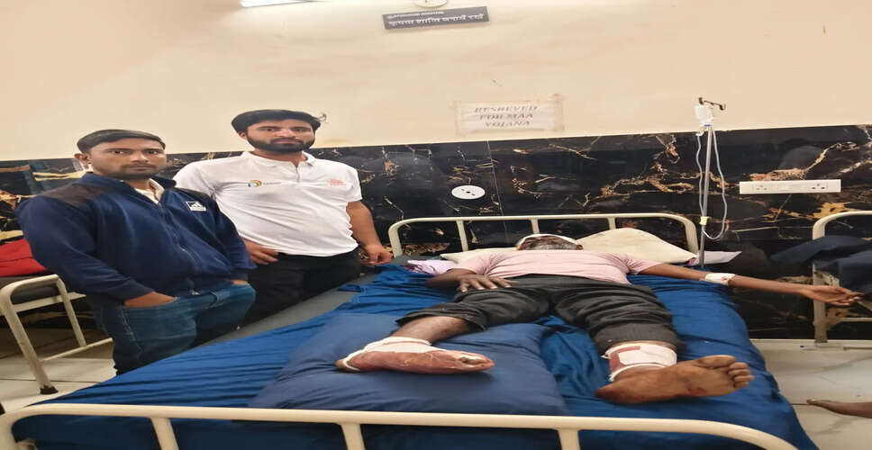 दौसा में मानवता की मिसाल: रविवार को भी खुला आधार केंद्र