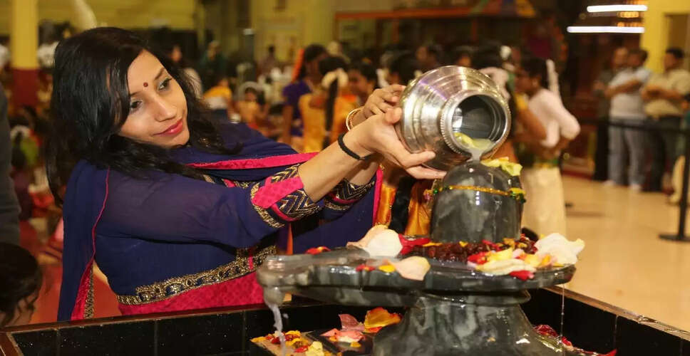 सावन 2025: अविवाहित कन्याओं के लिए सोमवार का व्रत और उसकी मान्यताएं
