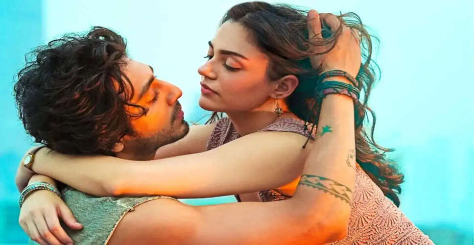 Ahaan Panday और Aneet Padda ने Gen-Z के प्यार की परिभाषा साझा की