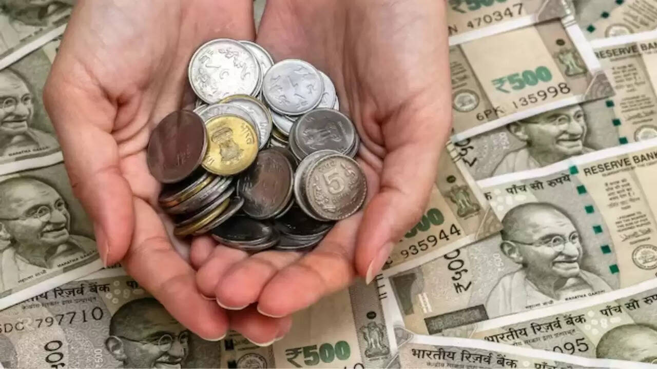 सरकार ने छोटी बचत योजनाओं की ब्याज दरों को स्थिर रखा, निवेशकों के लिए राहत