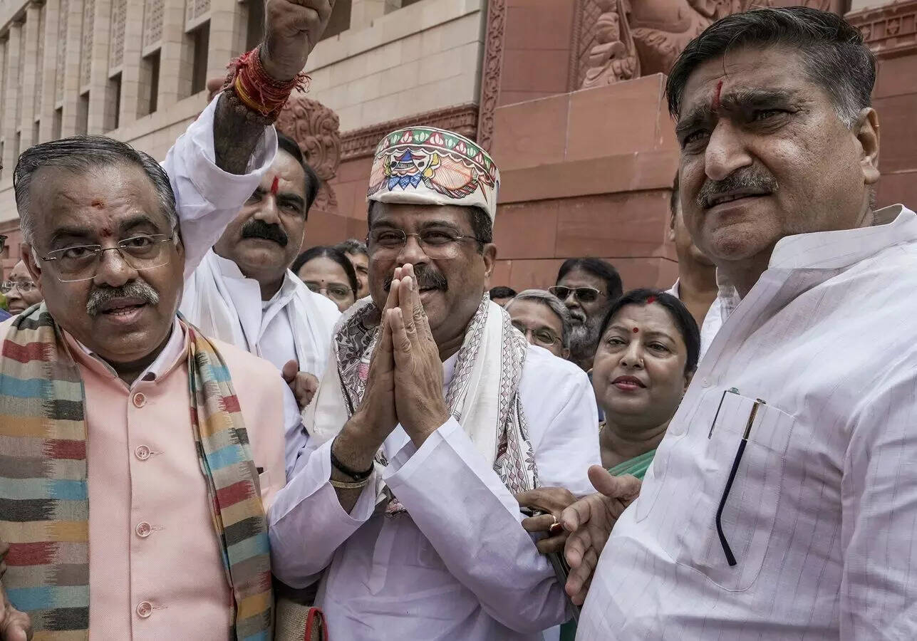 गौरव गोगोई ने शिक्षा सुधार पर केंद्र सरकार की नीयत पर उठाए सवाल