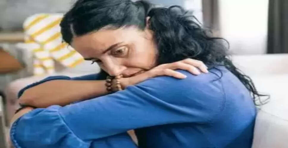 महिलाओं में डिप्रेशन के लक्षण: जानें कैसे पहचानें