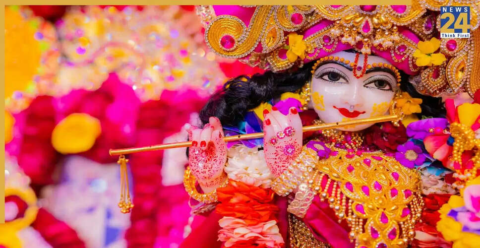 जनमाष्टमी 2025: भगवान कृष्ण की पूजा विधि का सरल मार्गदर्शक
