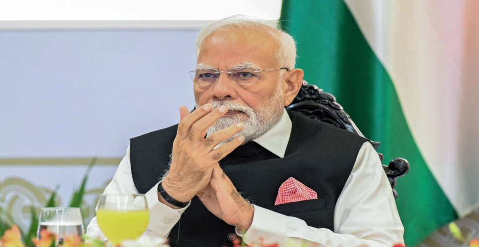 प्रधानमंत्री मोदी का मिज़ोरम और मणिपुर दौरा: नई रेलवे लाइन का उद्घाटन