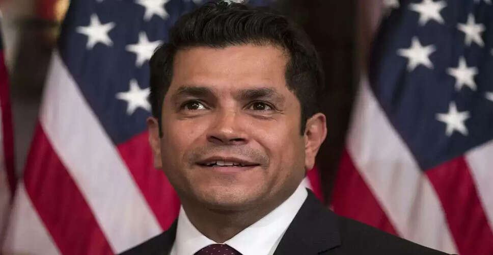 अमेरिकी कांग्रेस में सदस्यों के विवादों पर बढ़ी नजरें