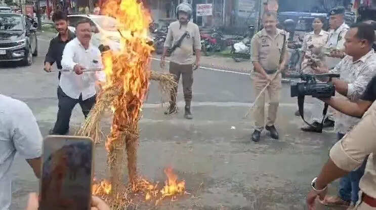 देमाजी में मेगा डैम के खिलाफ प्रदर्शन, स्थानीय लोगों ने उठाई आवाज