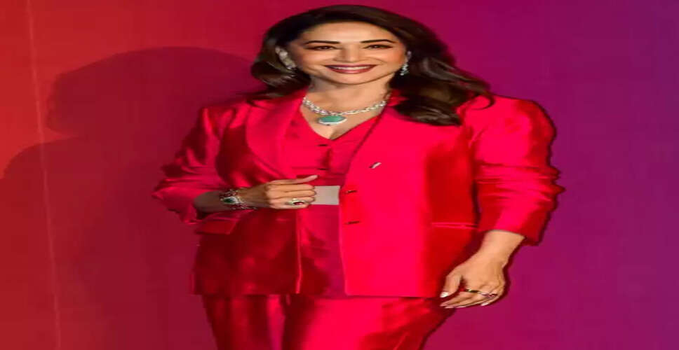 ओडिशा हैंडलूम की ब्रांड एंबेसडर बनीं माधुरी दीक्षित, राष्ट्रीय हैंडलूम दिवस पर मिला एक्ट्रेस को तोहफा