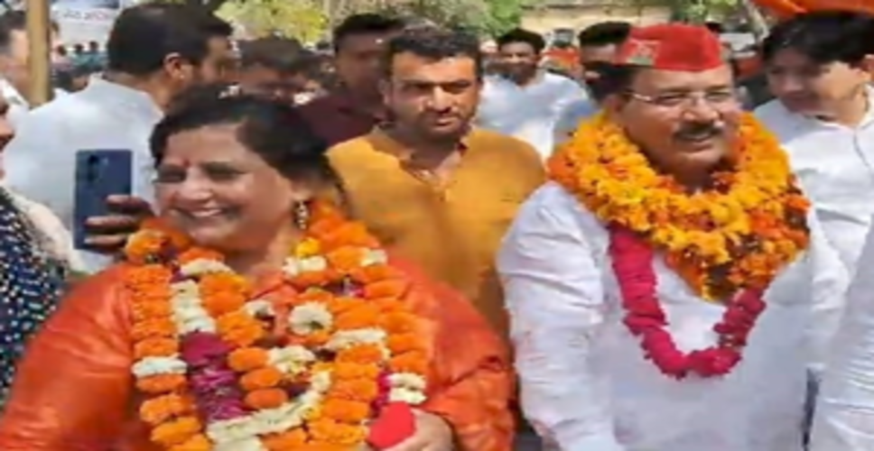 सपा ने मेरठ से अतुल प्रधान का काटा टिकट, सुनीता वर्मा को बनाया उम्मीदवार