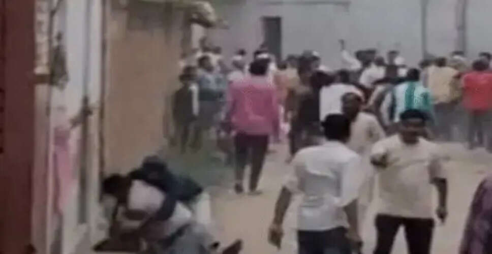 मुजफ्फरनगर में कहासुनी के बाद हिंसक झड़प, पुलिस ने की कार्रवाई