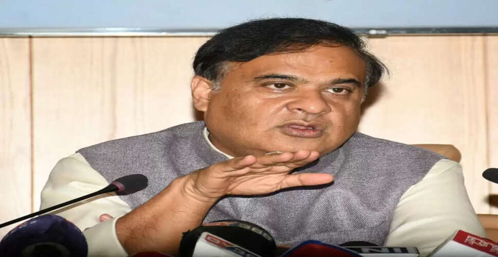 असम पुलिस ने लाल किला विस्फोट पर विवादास्पद टिप्पणी करने वाले रिटायर्ड प्रिंसिपल को हिरासत में लिया