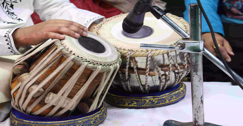 संगीत में तकनीकी बदलाव: भारतीय और पश्चिमी वाद्ययंत्रों की नई दिशा