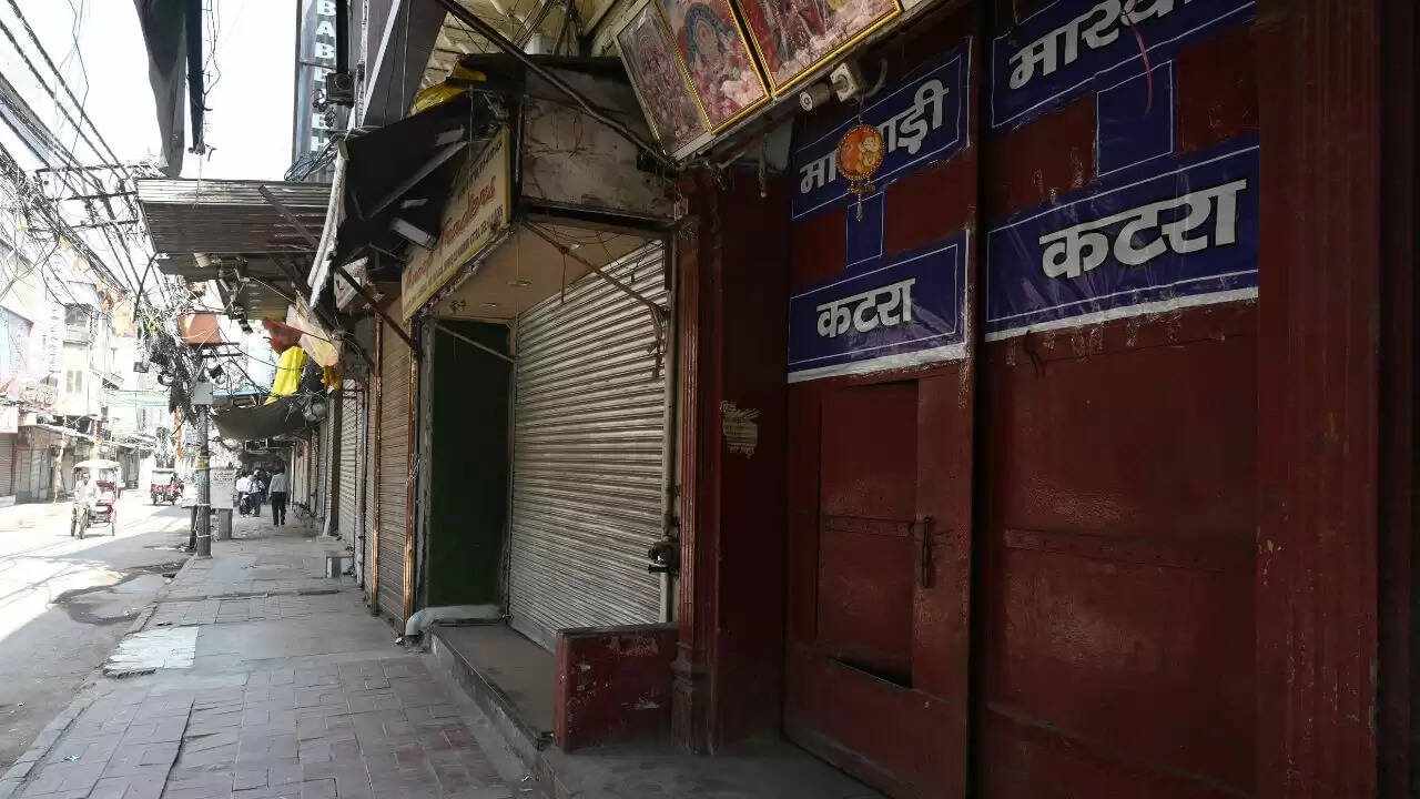 चांदनी चौक बाजार बंद, लाल किला धमाके से 14 हजार करोड़ का नुकसान संभव