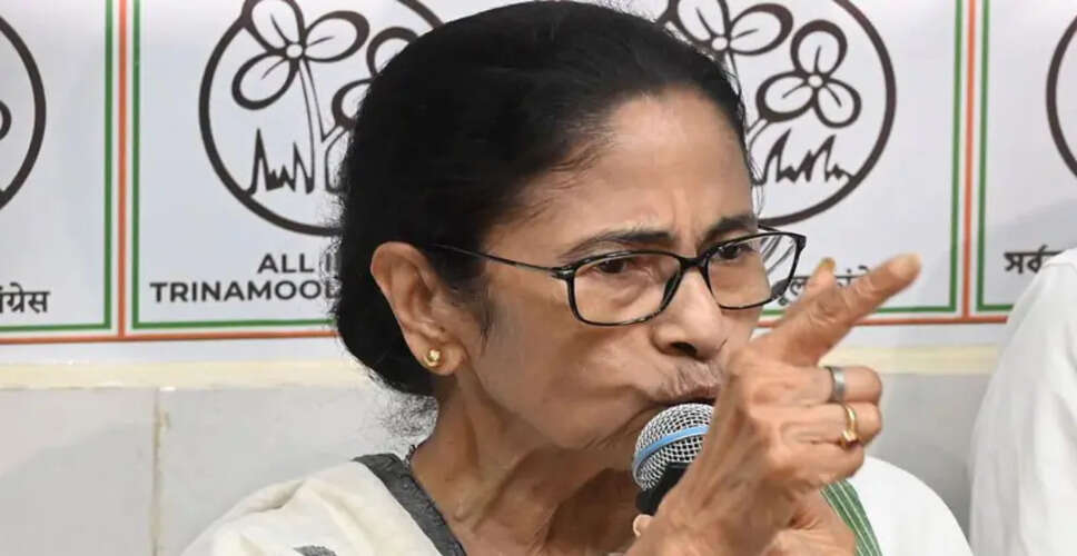 ममता बनर्जी का इस्तीफा न देने का बयान: बंगाल से राष्ट्रीय राजनीति तक हलचल