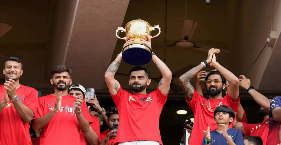 RCB का IPL 2026 में काला आर्मबैंड पहनने का कारण