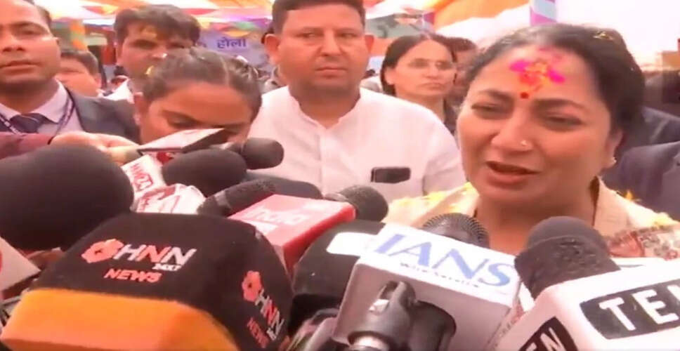 दिल्ली में 'लखपति बेटी योजना' का शुभारंभ, मुख्यमंत्री ने दी होली की शुभकामनाएं