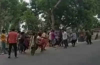 रुद्रपुर में पुराने विवाद के चलते 2 पक्षों में जमकर चले लाठी-डंडे, कई लोग घायल