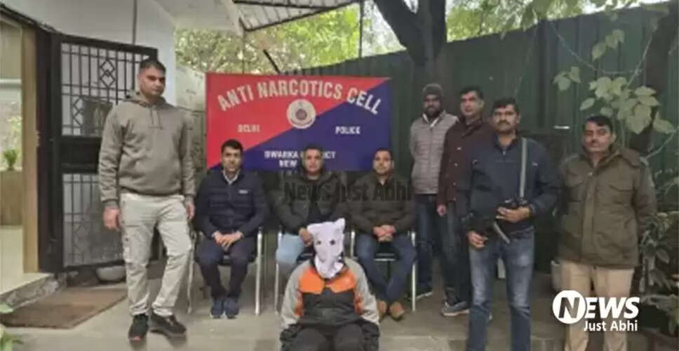 दिल्ली में पत्नी की हत्या के आरोपी की गिरफ्तारी, दूसरी हत्या की साजिश का खुलासा