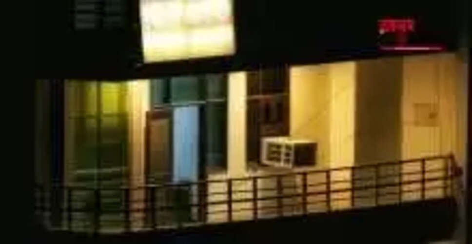 मऊ में होटल के कमरे से महिला का शव बरामद, आत्महत्या का संदेह