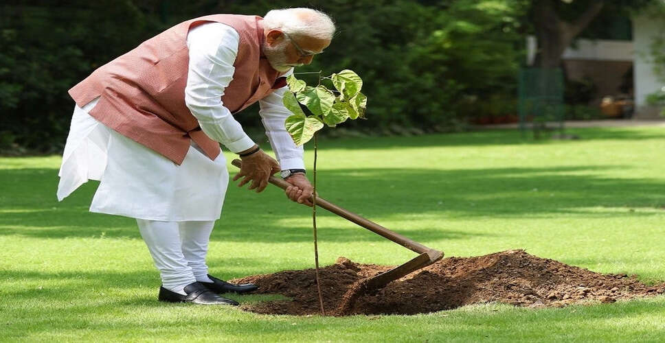 प्रधानमंत्री मोदी ने विश्व पर्यावरण दिवस पर पौधारोपण किया