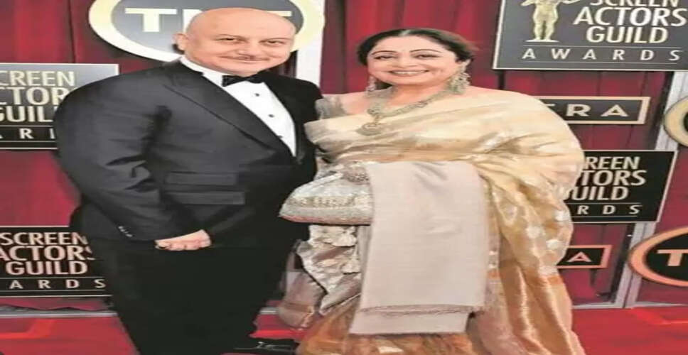 किरण खेर और अनुपम खेर की शादी के 40 साल पूरे, सोशल मीडिया पर एक-दूसरे के लिए जताया प्यार