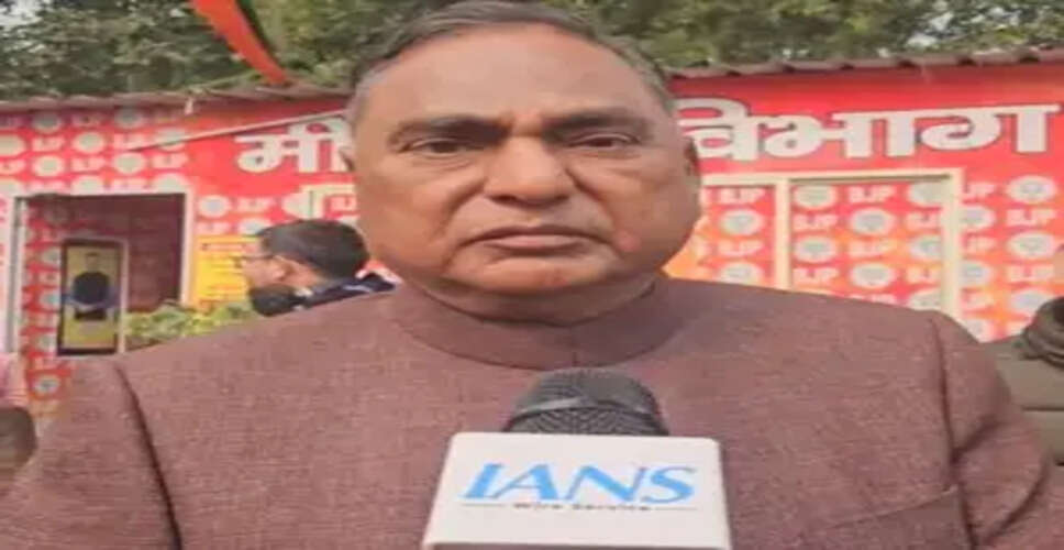 रामवीर सिंह बिधूड़ी ने केजरीवाल को बताया अनपढ़, कहा- वह झूठ बोलना बंद करें