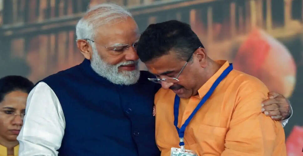 पश्चिम बंगाल में भाजपा सरकार के कल्याणकारी निर्णयों की सराहना करते पीएम मोदी