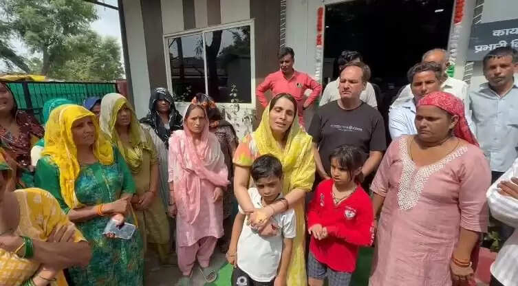 ग्रेटर नोएडा में विवाहिता की हत्या: पति गिरफ्तार, दहेज मांगने का आरोप