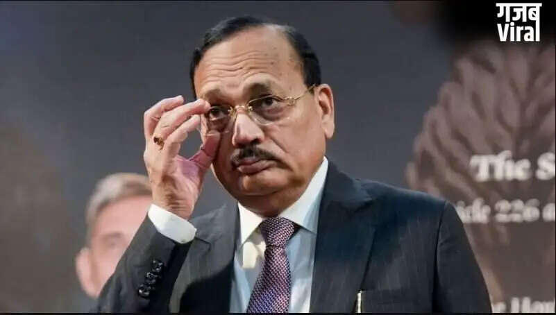 CJI सूर्यकांत का विवादास्पद बयान: बेरोज़गार युवाओं की तुलना कॉकरोच से