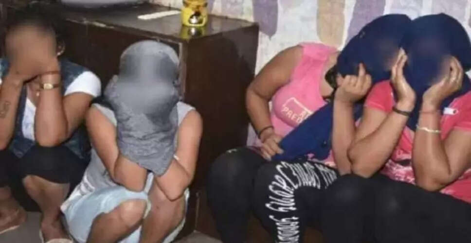 दिल्ली में स्पा सेंटर पर छापा: सेक्स रैकेट का भंडाफोड़