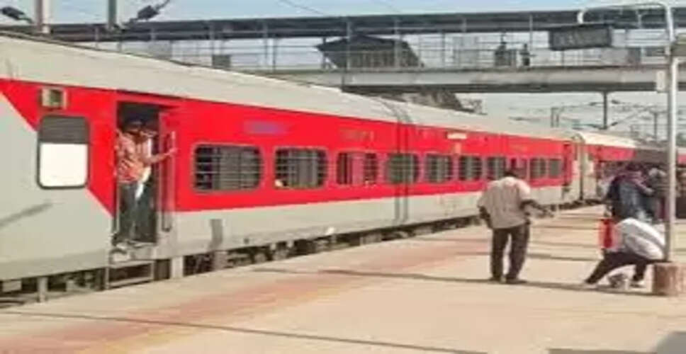 भारतीय रेलवे ने त्योहारी सीजन में हावड़ा-खातीपुरा स्पेशल ट्रेन शुरू की