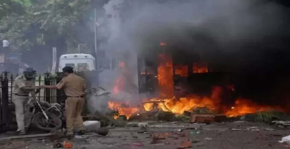 हैदराबाद में मंदिर तोड़फोड़ से तनाव, पुलिस ने की कार्रवाई