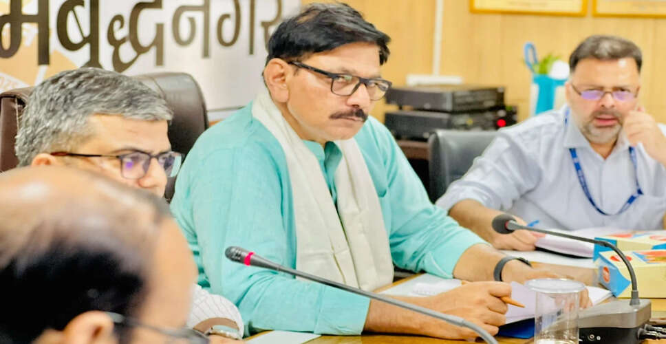 सूरजपुर में बैंक योजनाओं पर हुई महत्वपूर्ण बैठक