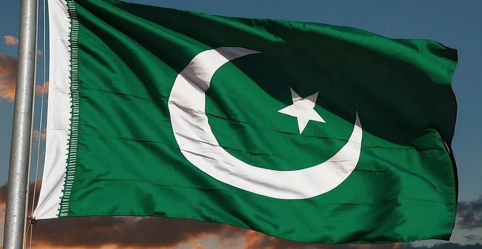 कुपवाड़ा में सुरक्षा बलों ने जब्त किया पाकिस्तानी गुब्बारा और झंडा