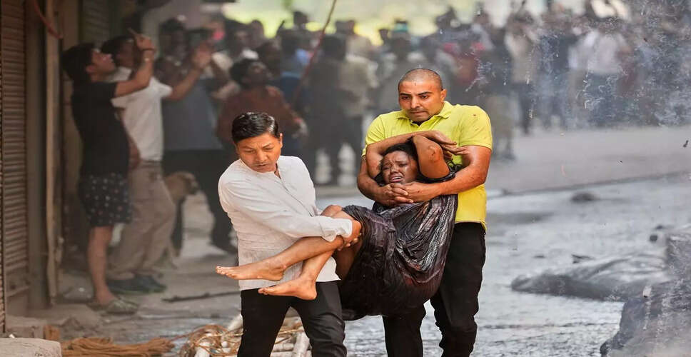 दिल्ली के होटल में भीषण आग, 21 लोगों की मौत