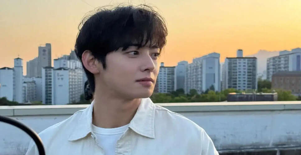 Cha Eun-Woo की टैक्स विवाद के बावजूद जापान में फोटोग्राफी प्रदर्शनी